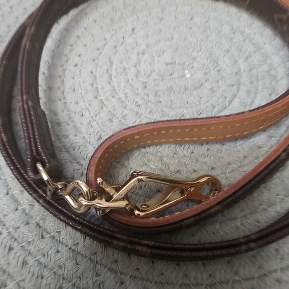 #0520-1066 LOUIS VUITTON DOG LEASH - Picture 6 of 6